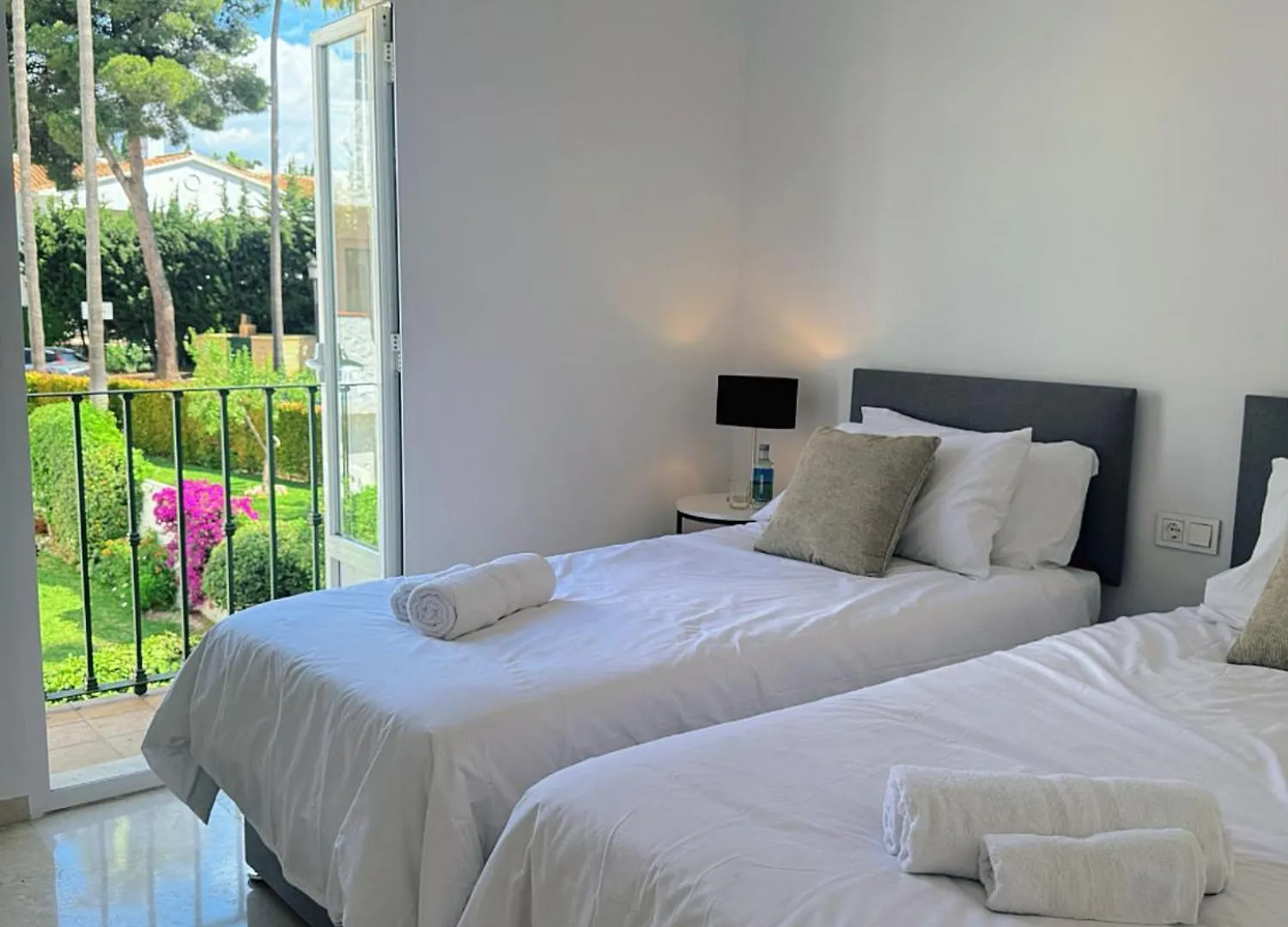 2 Bed Apartment In Benavista Estepona